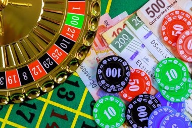 alexis online live-dealer blackjack table on mobile phone screen